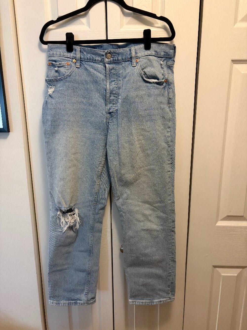 Gap High Rise Cheeky Straight Jeans — Size 32 / 14R — Light Blue Distressed